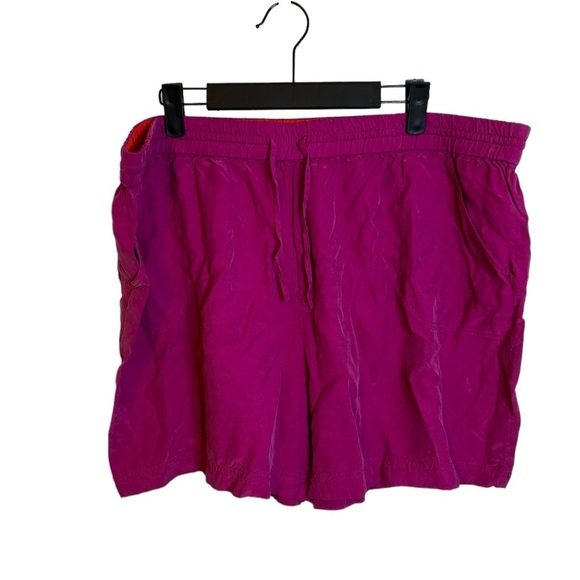 BODEN HOT PINK CUPRO PULL ON SHORTS - Picture 1 of 4